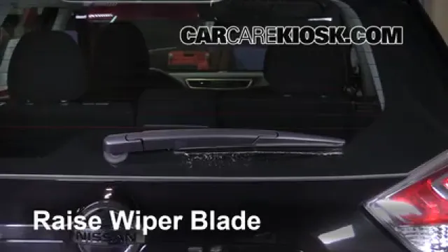 2016 Nissan Rogue S 2.5L 4 Cyl. Escobillas de limpiaparabrisas trasero Cambiar escobillas de limpiaparabrisas